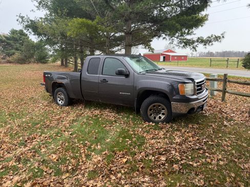 Used 2010 GMC Sierra 1500 SL image 9