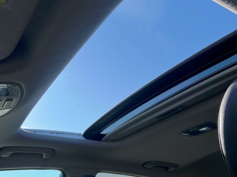 Used 2021 Hyundai Ioniq Limited image 15