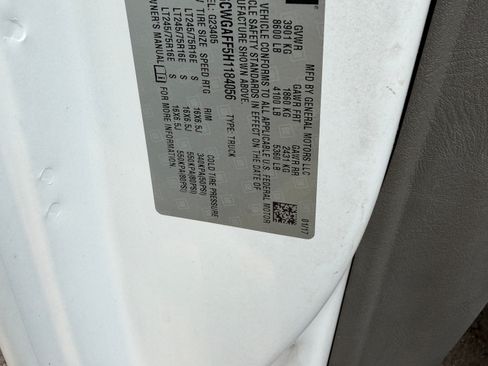 Used 2017 Chevrolet Express 2500 image 13