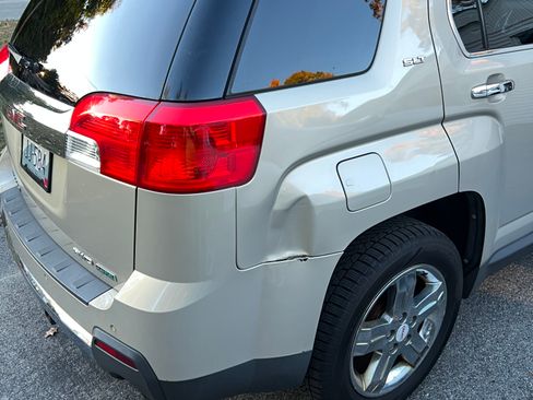 Used 2012 GMC Terrain SLT image 12