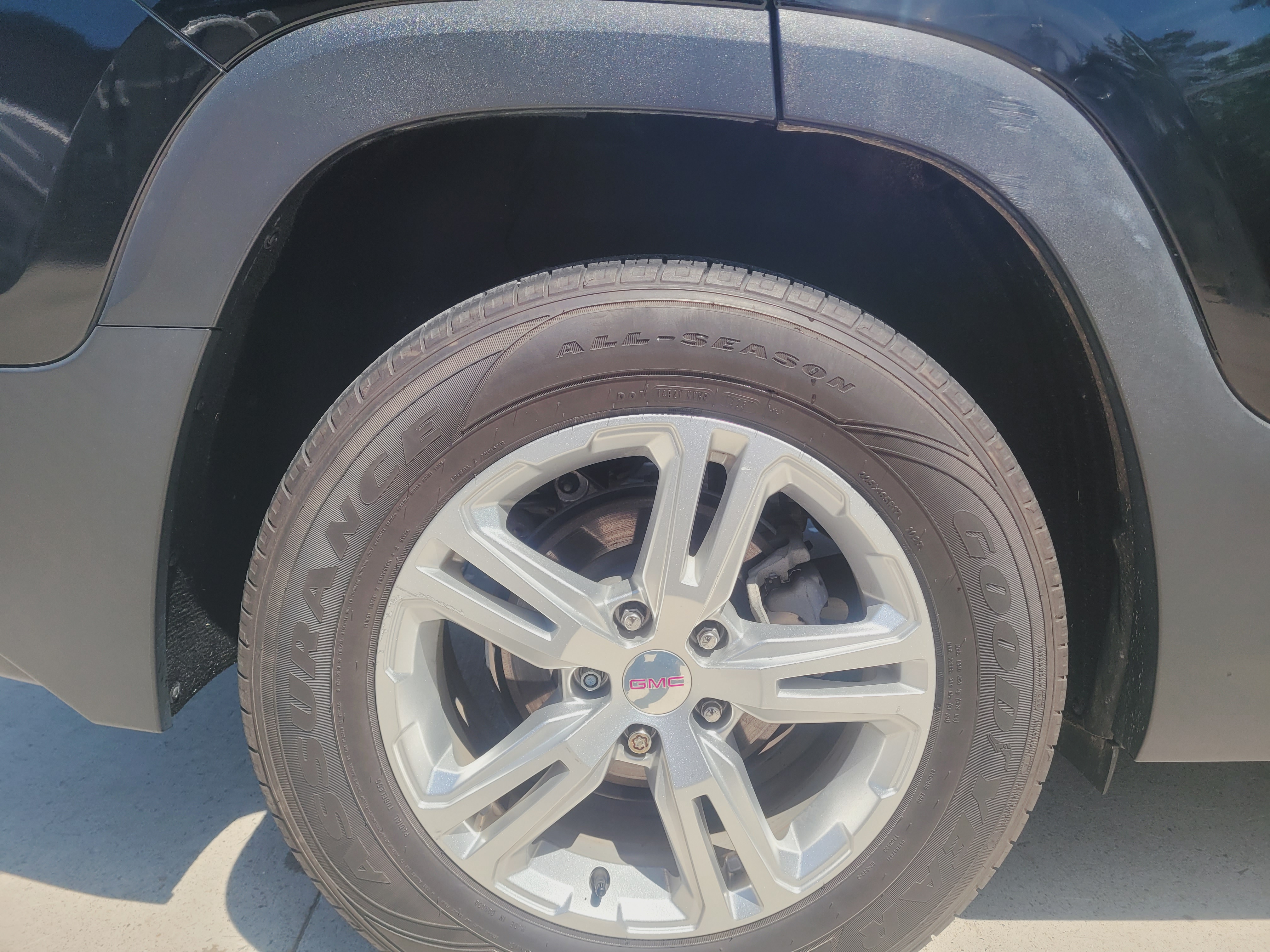 Used 2019 GMC Terrain SLE w/ Driver Convenience Package FWD image 11