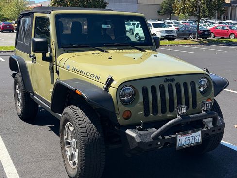 Used 2013 Jeep Wrangler Rubicon w/ PWR Convenience Group AWD/4WD image 27