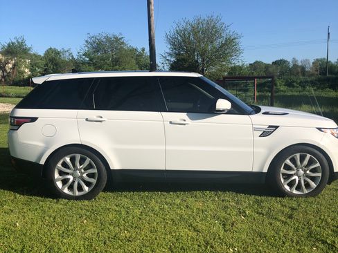 Used 2016 Land Rover Range Rover Sport HSE AWD/4WD image 4