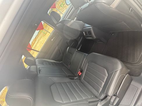 Used 2022 Volkswagen Atlas Cross Sport SEL Premium R-Line image 9