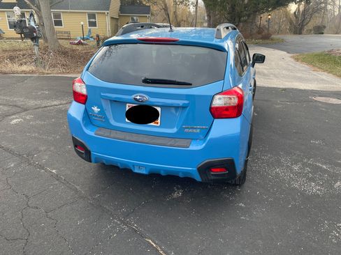 Used 2016 Subaru Crosstrek 2.0i Premium w/ Moonroof Package AWD/4WD image 2