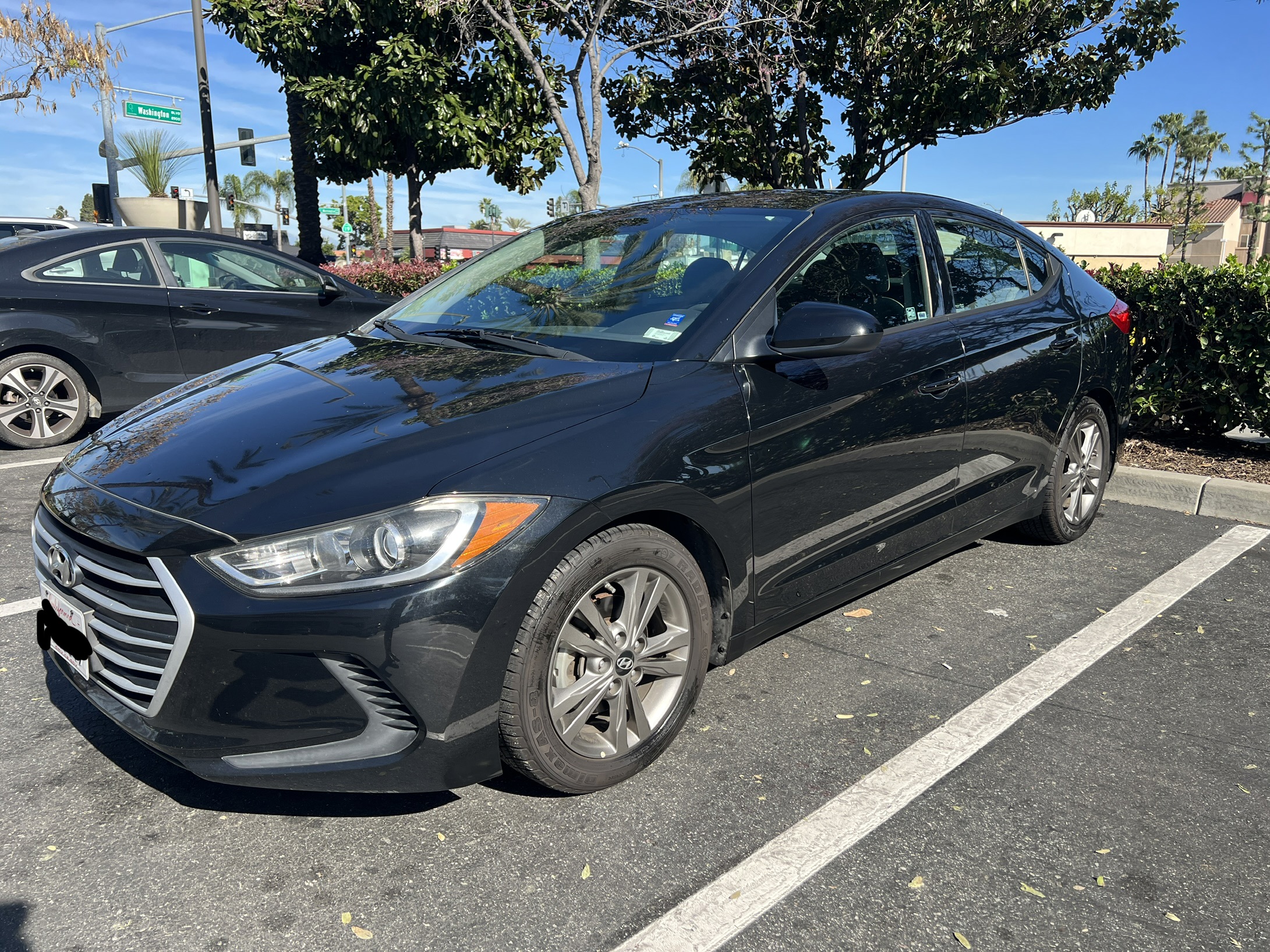 Used 2017 Hyundai Elantra SE FWD image 4