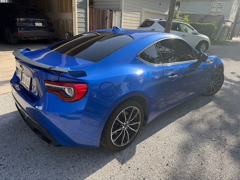 Used 2017 Subaru BRZ Limited RWD image 5