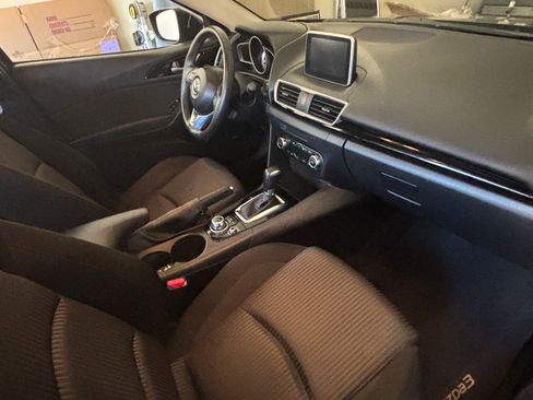 Used 2014 MAZDA MAZDA3 i Touring w/ Technology Package image 15
