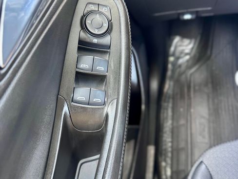 Used 2022 Buick Encore GX Preferred w/ Cold Weather Comfort Package FWD image 11