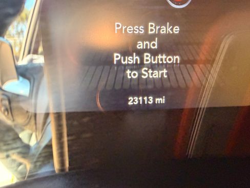 Used 2016 Dodge Challenger SRT Hellcat image 11