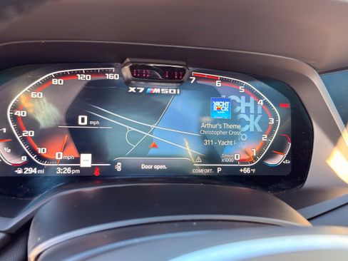 Used 2022 BMW X7 M50i image 13