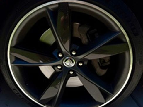 Used 2014 Jaguar F-TYPE Convertible RWD image 9