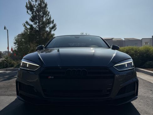 Used 2019 Audi S5 Premium Plus w/ Premium Plus image 2