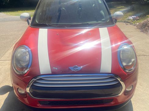 Used 2015 MINI Cooper 2-Door Hardtop image 8