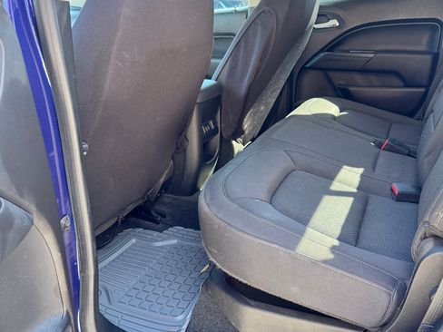 Used 2016 Chevrolet Colorado LT w/ LT Convenience Package image 9