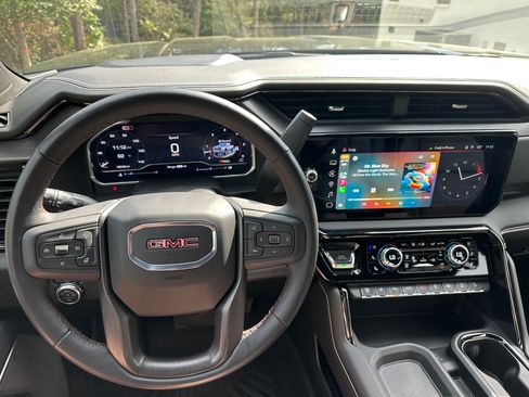 Used 2025 GMC Sierra 2500 AT4X w/ AT4X AEV Edition image 16