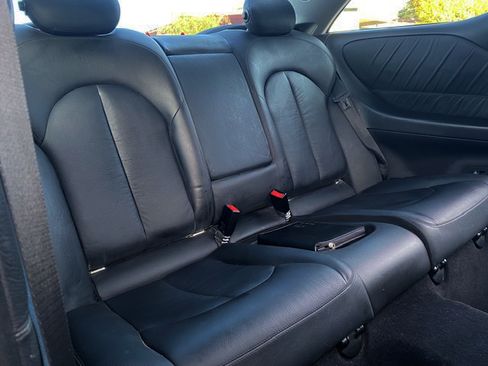 Used 2008 Mercedes-Benz CLK 350 Coupe image 18