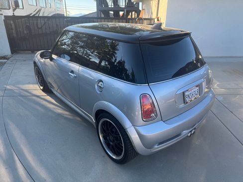 Used 2006 MINI Cooper S image 2