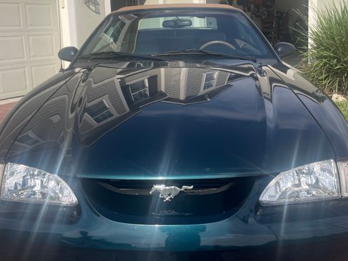Used 1997 Ford Mustang GT RWD image 18