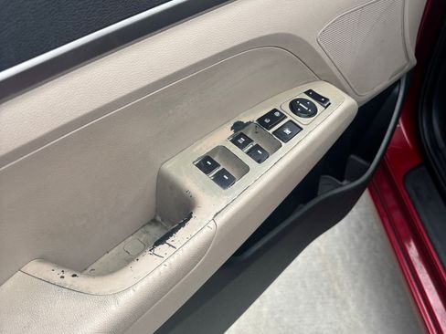 Used 2019 Hyundai Elantra SE image 16