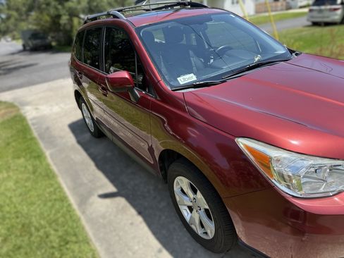 Used 2016 Subaru Forester 2.5i Limited AWD/4WD image 4