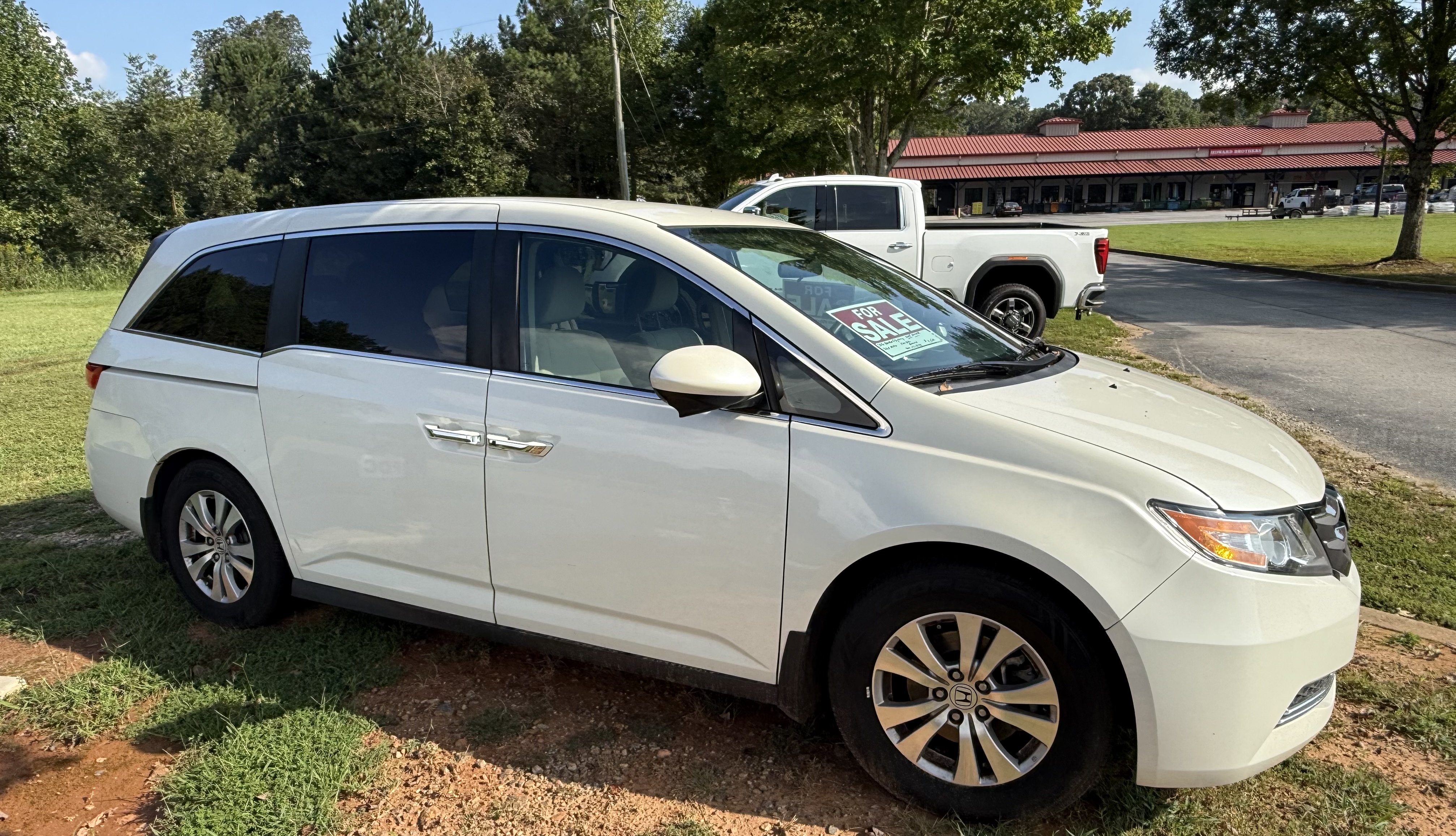 Used 2016 Honda Odyssey SE image 4