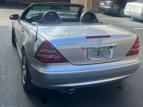 Used 2001 Mercedes-Benz SLK 320 image 2