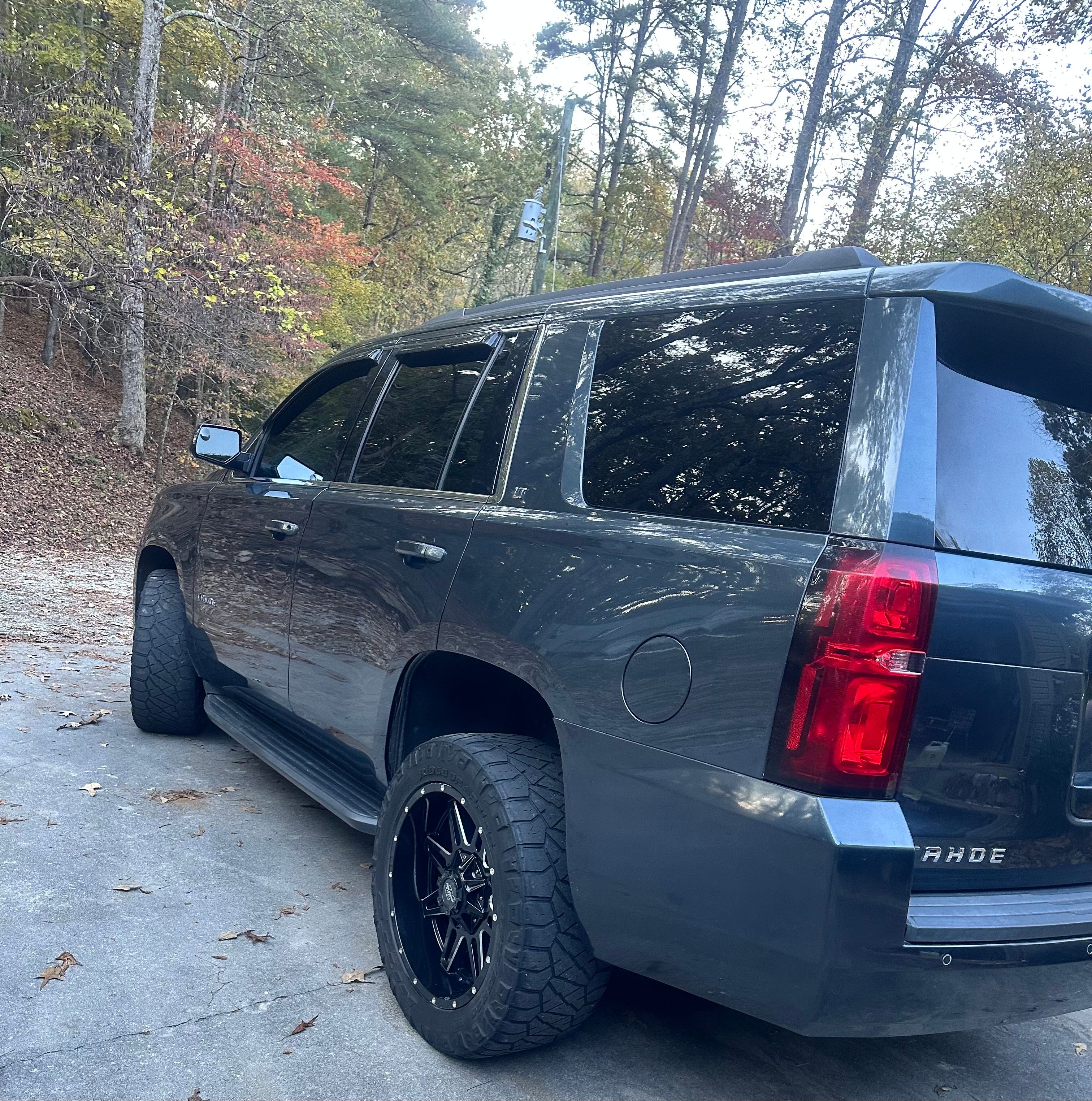 Used 2019 Chevrolet Tahoe LT AWD/4WD image 9