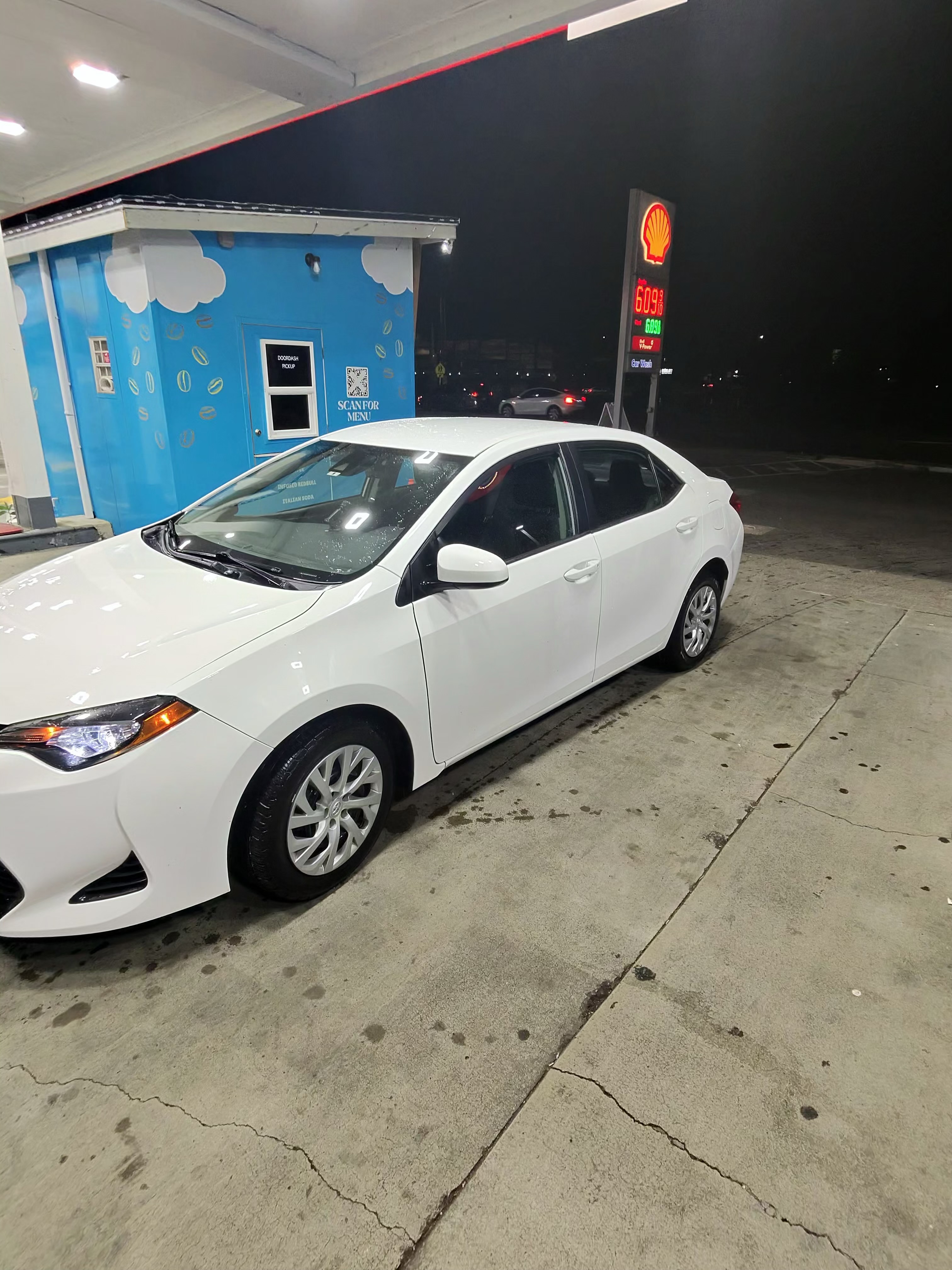Used 2019 Toyota Corolla LE FWD image 17
