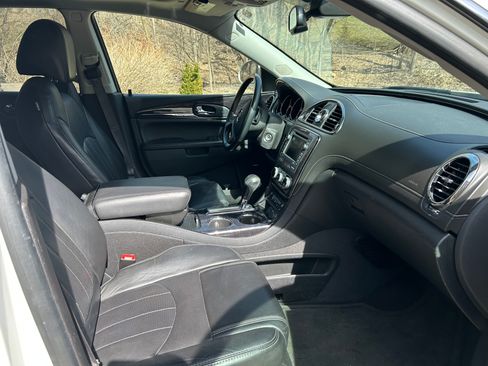 Used 2015 Buick Enclave Leather image 12