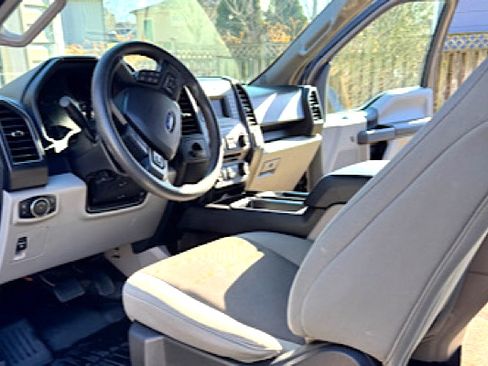 Used 2018 Ford F150 XL w/ Equipment Group 101A Mid image 9