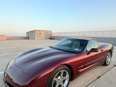 Used 2003 Chevrolet Corvette Convertible w/ Preferred Equipment Group1 RWD image 9