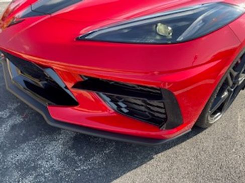 Used 2022 Chevrolet Corvette Stingray Preferred Cpe w/ Z51 Performance Package RWD image 8