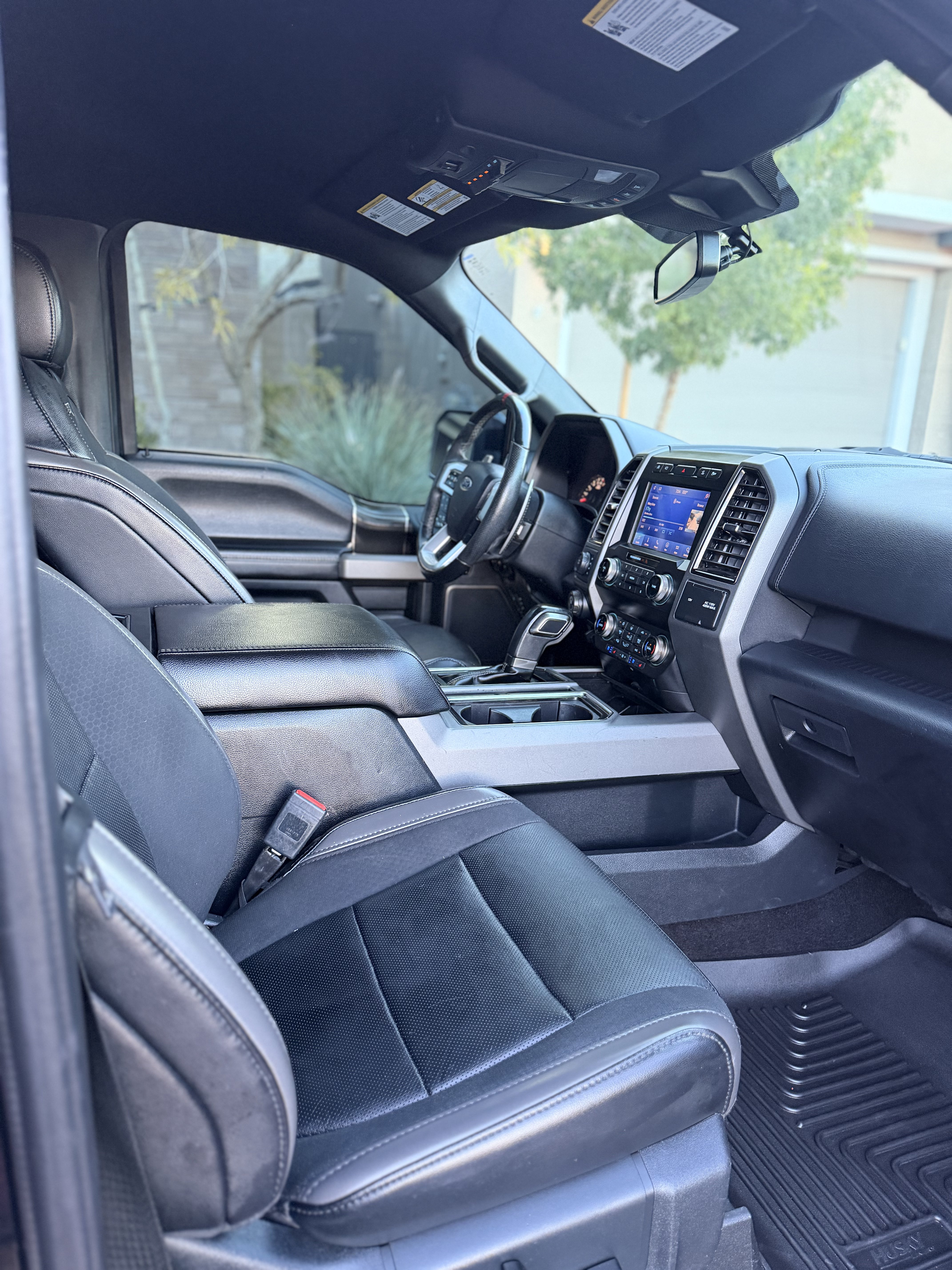 Used 2020 Ford F150 Raptor w/ Equipment Group 802A Luxury AWD/4WD image 22