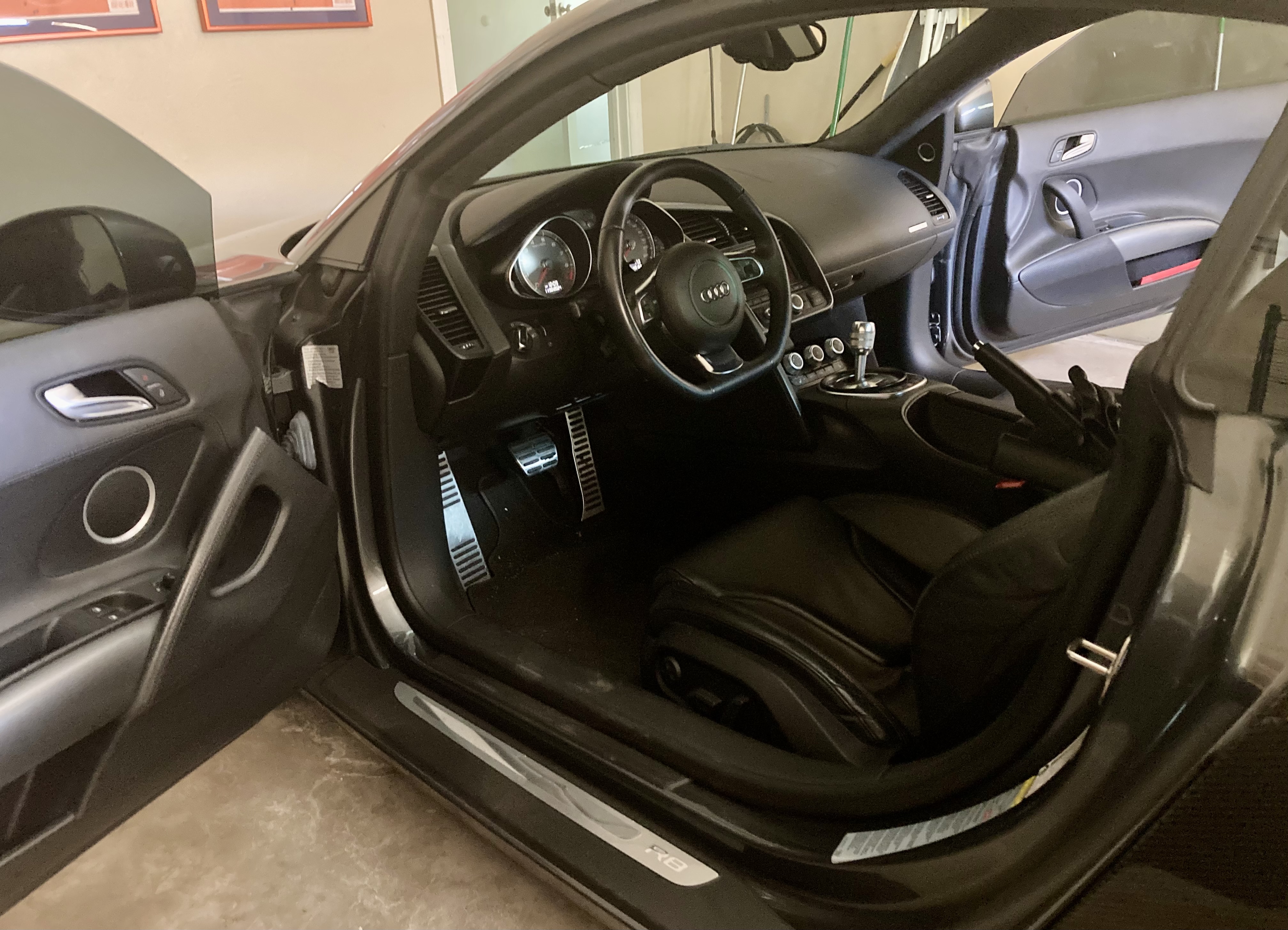 Used 2009 Audi R8 V8 AWD/4WD image 24