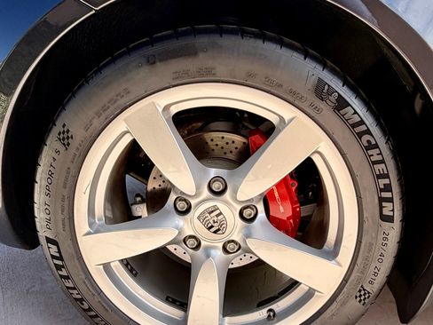 Used 2006 Porsche Cayman S RWD image 11