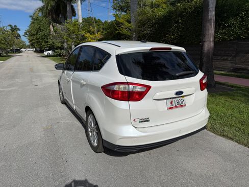 Used 2015 Ford C-MAX Energi SEL w/ Equipment Group 301A image 4