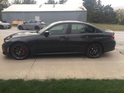 Used 2025 BMW M340i xDrive w/ Shadowloine Package image 4