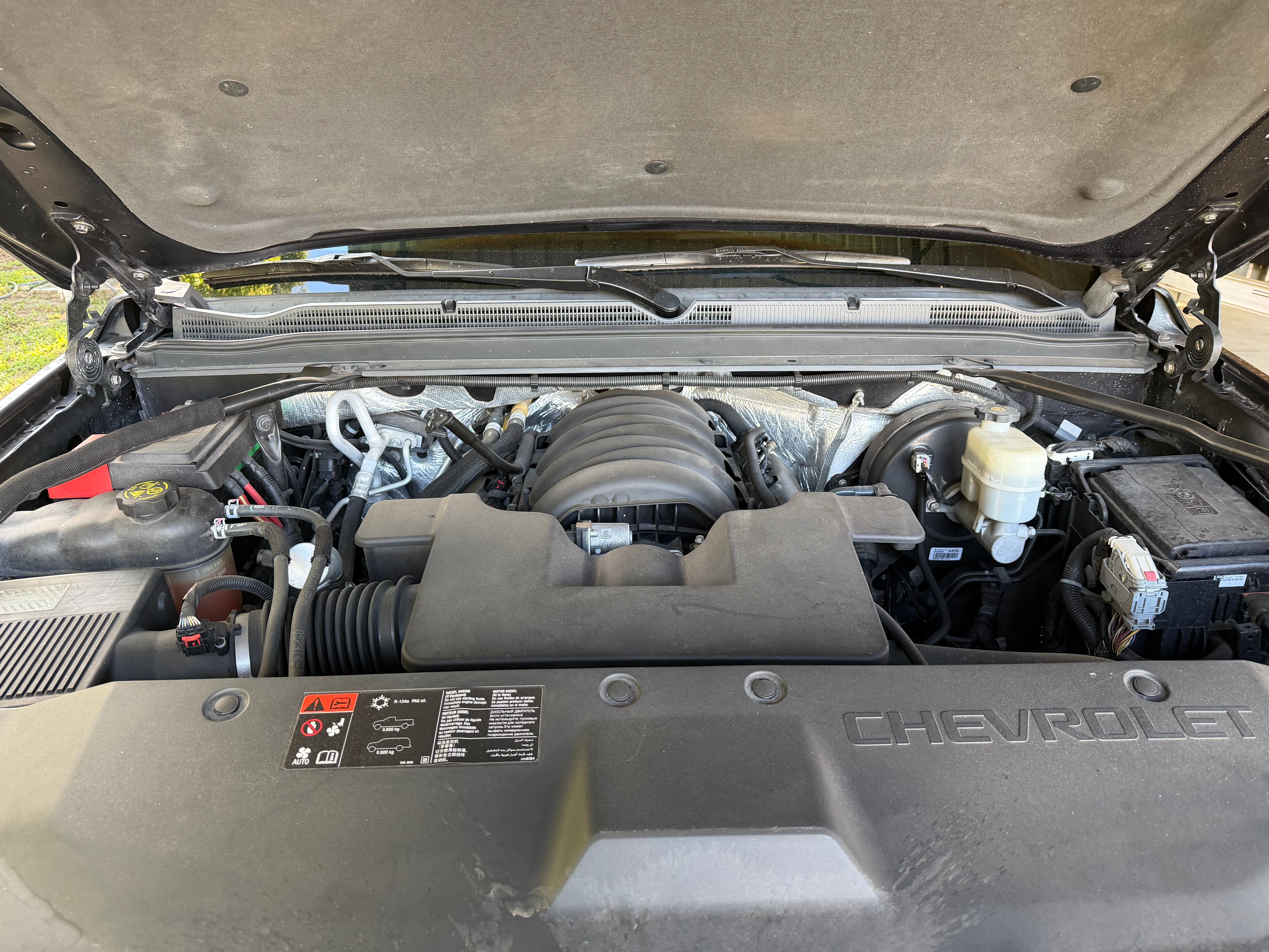 Used 2015 Chevrolet Suburban LTZ AWD/4WD image 12