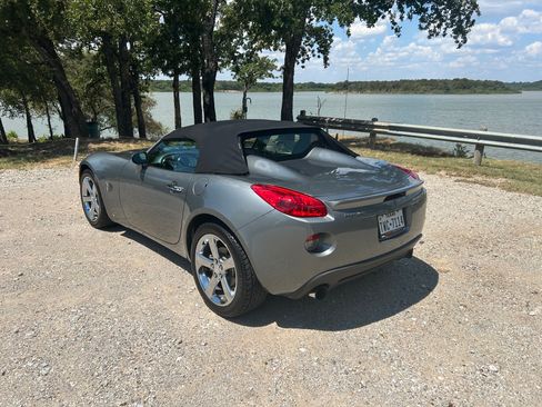 Used 2007 Pontiac Solstice GXP w/ Premium Package image 10