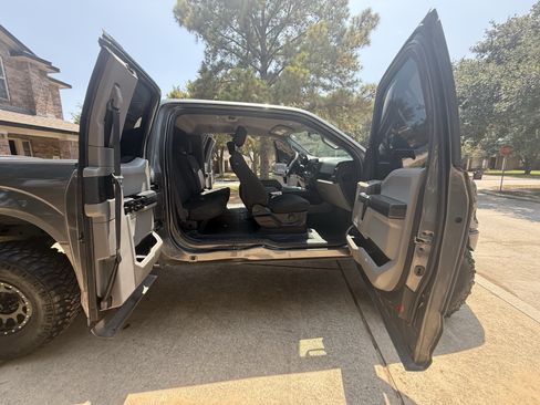 Used 2017 Ford F150 XL w/ Equipment Group 101A Mid RWD image 13