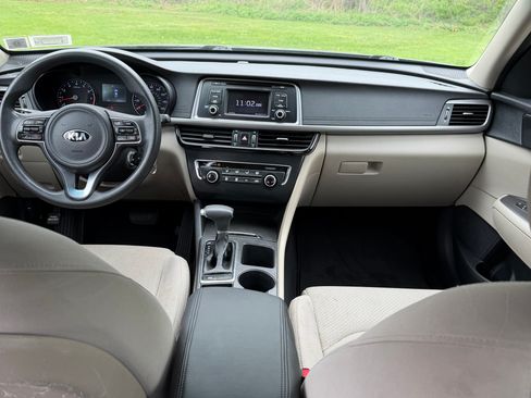 Used 2016 Kia Optima LX w/ LX Convenience Package FWD image 5