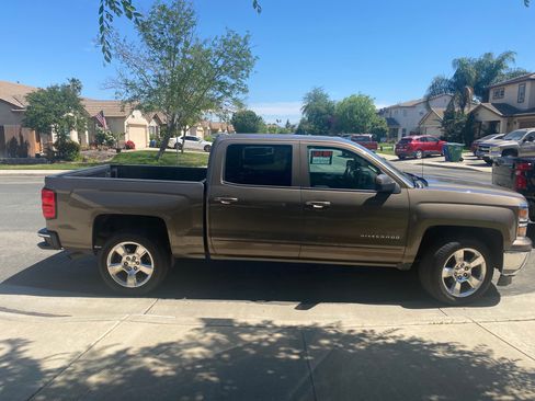 Used 2015 Chevrolet Silverado 1500 LT w/ LT Convenience Package image 2