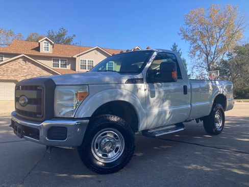 Used 2012 Ford F250 XL w/ PWR Equipment Group image 1