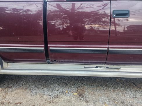 Used 1997 Chevrolet Silverado 1500 2WD Extended Cab w/ Preferred Equipment Group 2 image 6