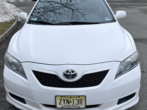 Used 2007 Toyota Camry SE image 1
