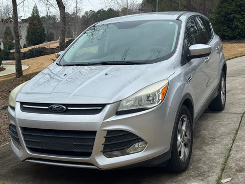 Used 2014 Ford Escape SE image 1