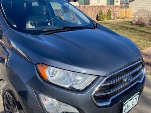 Used 2018 Ford EcoSport Titanium image 2