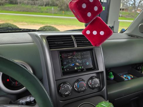 Used 2004 Honda Element EX image 11