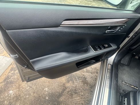 Used 2018 Lexus ES 350 w/ Navigation System Package FWD image 16